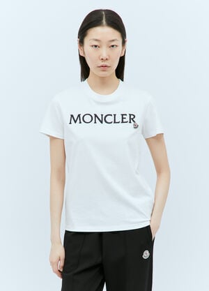 Moncler Logo Patch T-Shirt Red mon0257029