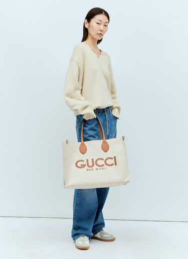 Gucci Large Logo Print Canvas Tote Bag Beige guc0255167