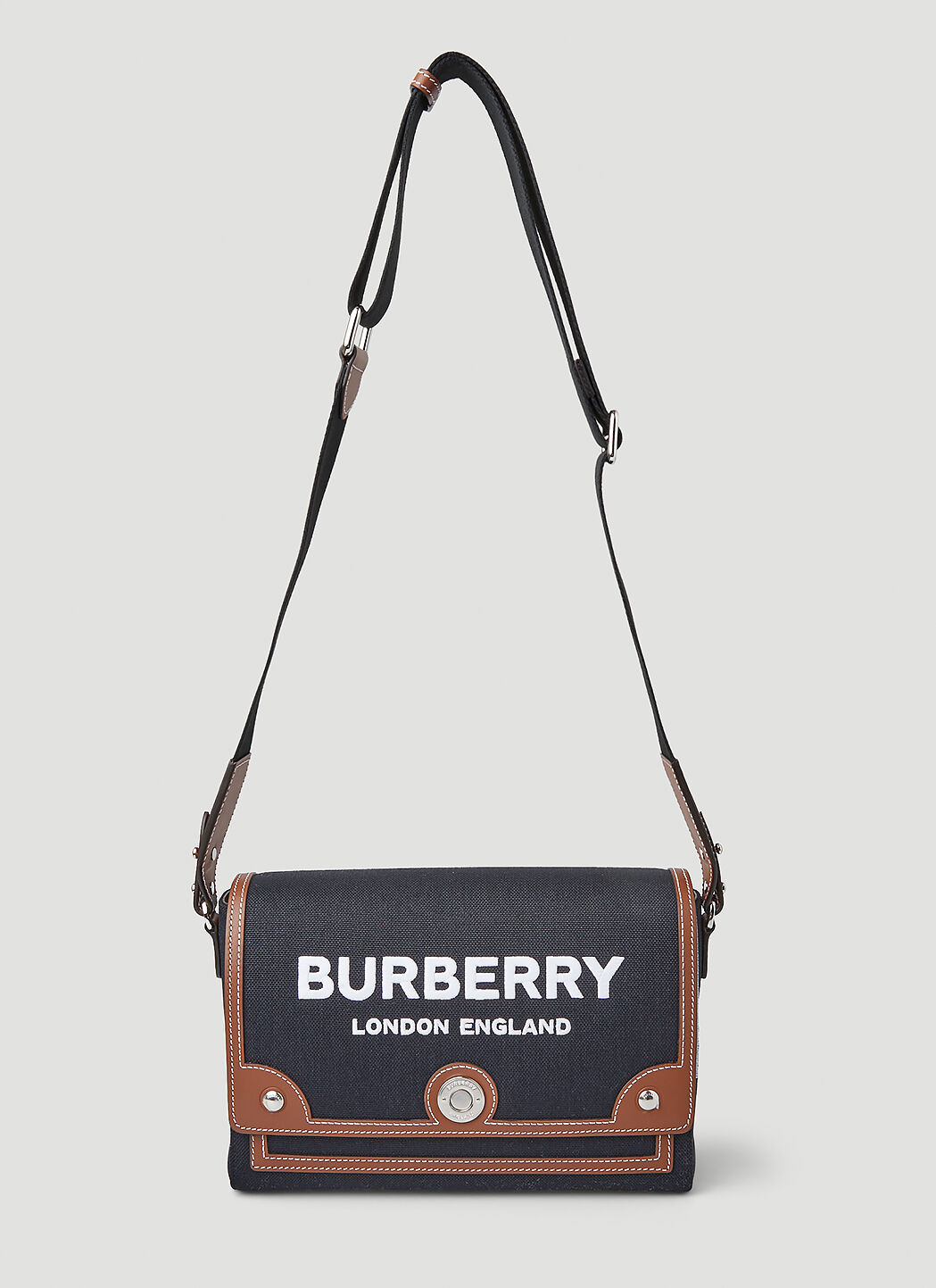 BURBERRY Shoulder Bag 8051828 universal passport leather Black ITTRESR –  JP-BRANDS.com