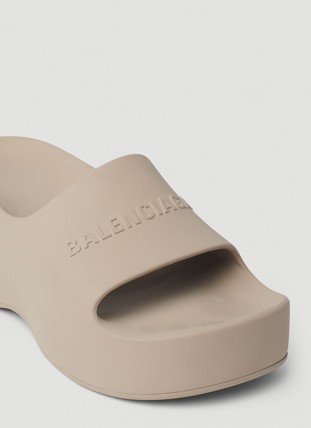 Balenciaga Womens Chunky Platform Slides in Beige  LNCC