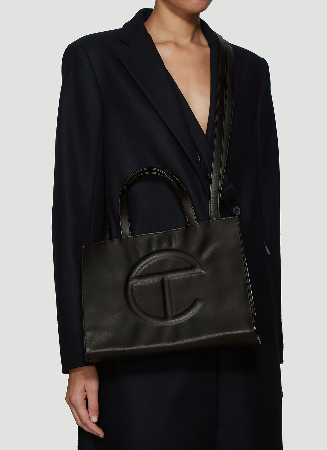 ブランド直営 shop.telfar Medium Telfar Grey Medium – Shopping Bag ...