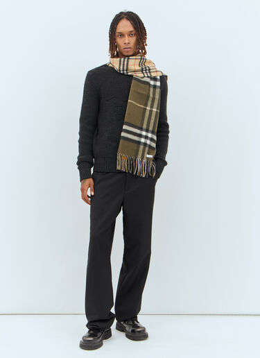 Burberry Check Cashmere Scarf Beige bur0157036