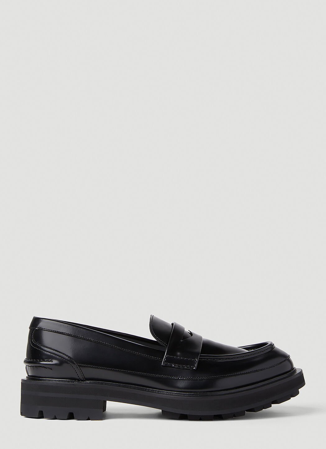Alexander McQueen Tread Loafers Black amq0152016