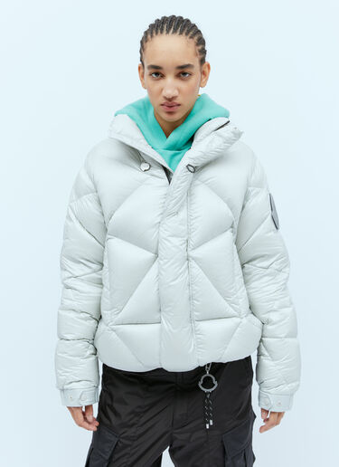 Moncler x Pharrell Williams オークジャケット ホワイト mpw0354001