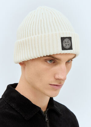 Stone Island Logo Patch Beanie Hat Black sto0158011