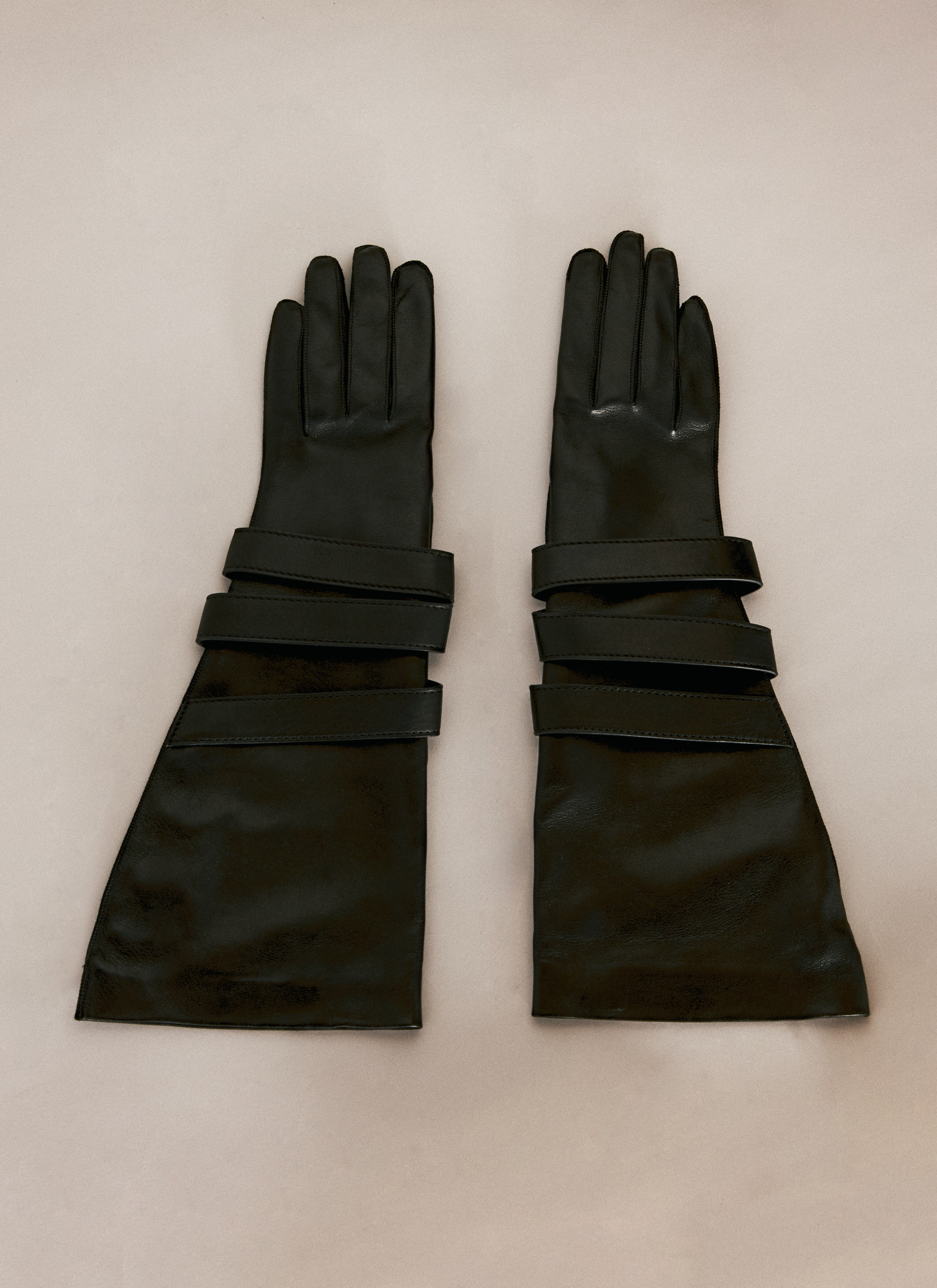 Moncler Aviator Leather Gloves Black mon0257036