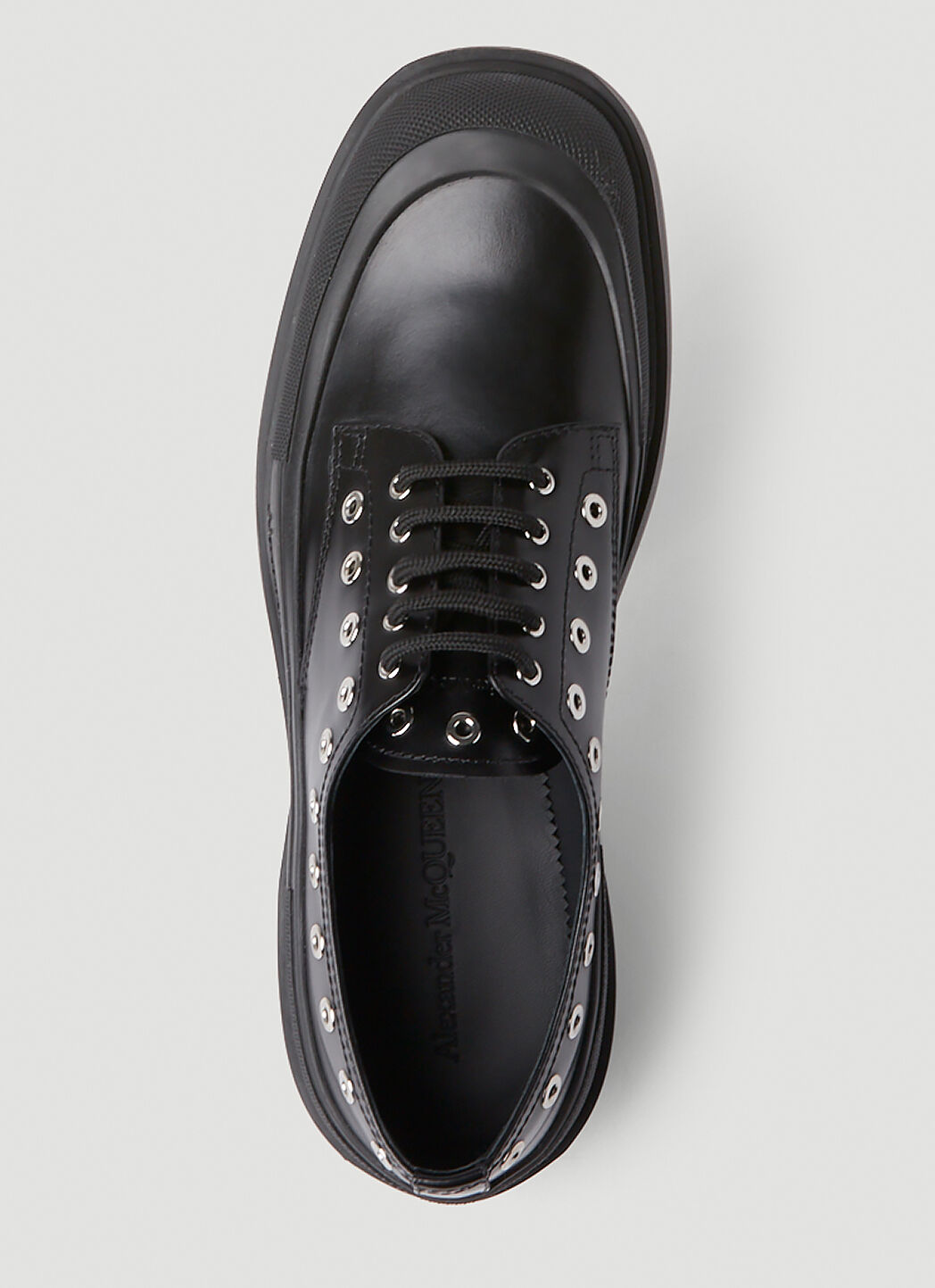 Alexander McQueen Eyelet Derby Shoes in Black | LN-CC