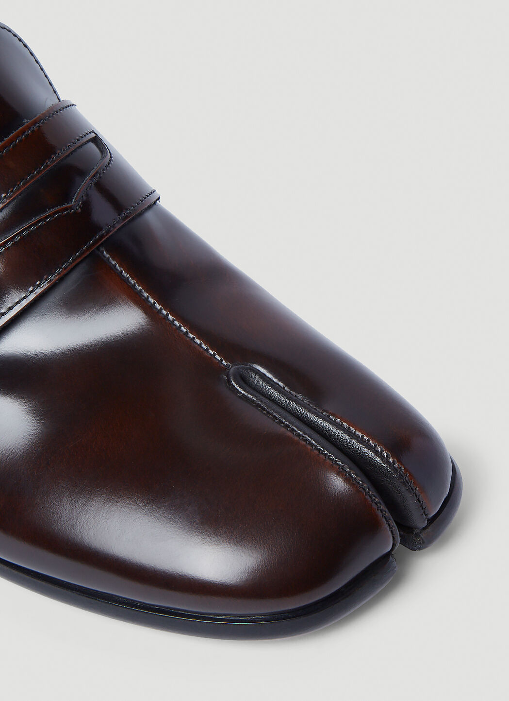 Maison Margiela Tabi Loafers in Brown | LN-CC®