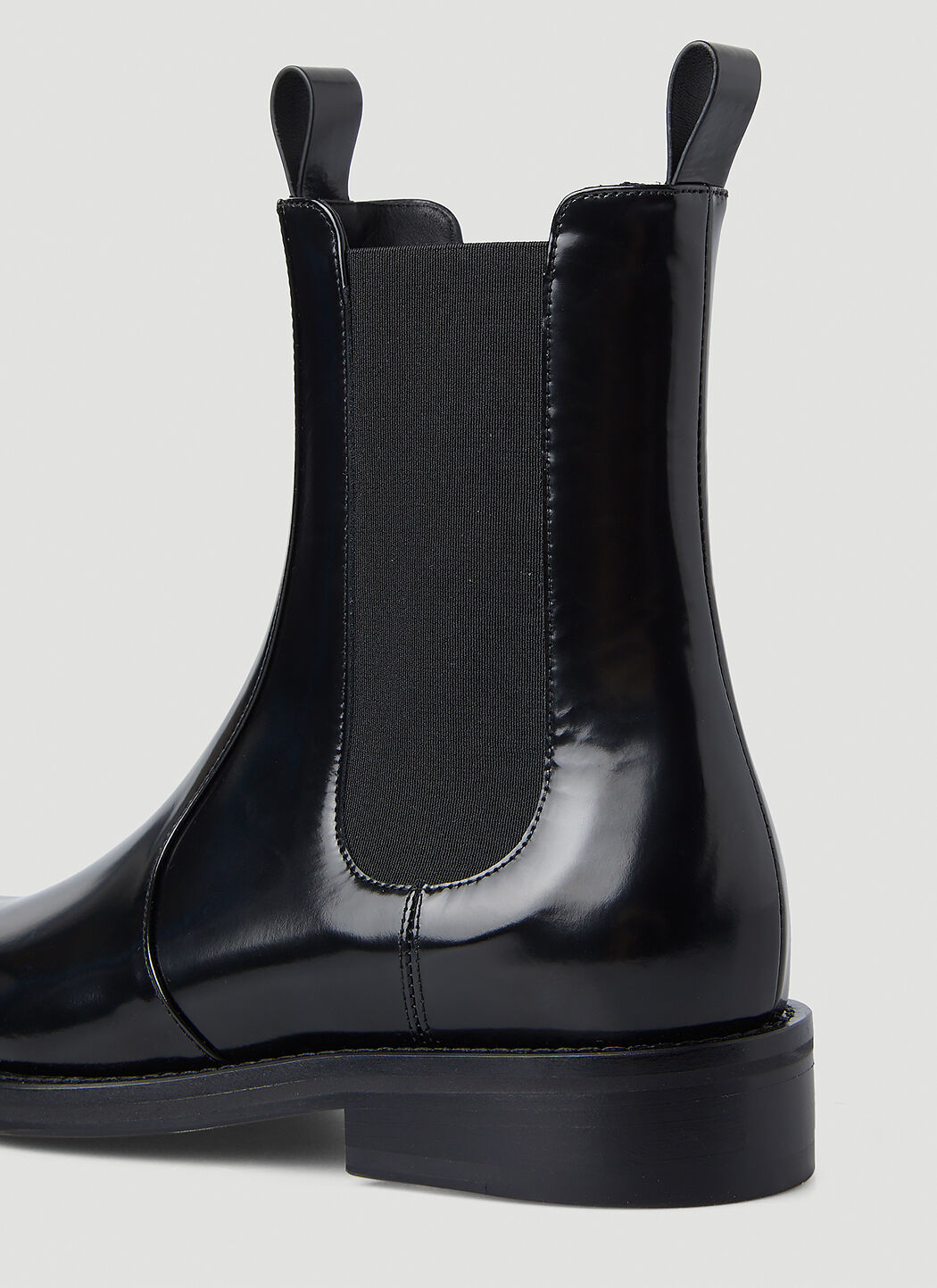 Martine Rose Chisel Toe Chelsea Boots in Black | LN-CC®