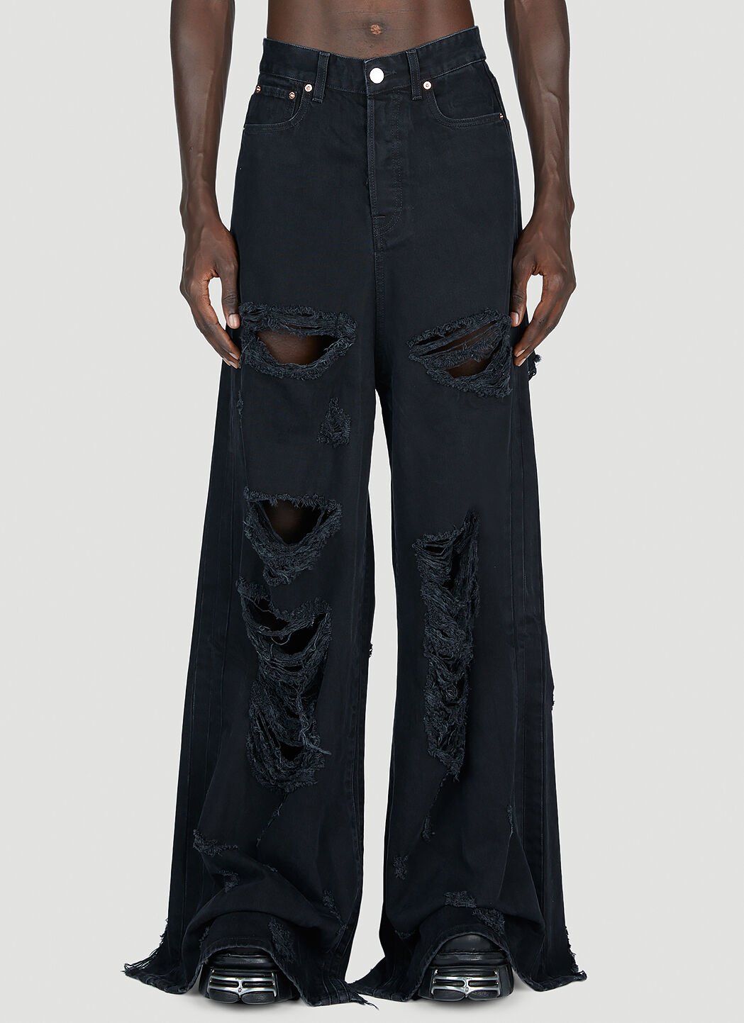 Vetements Destroyed Baggy Jeans in Black | LN-CC®