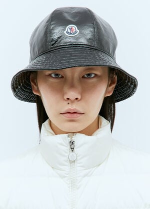 Moncler Logo Patch Bucket Hat Red mon0257029