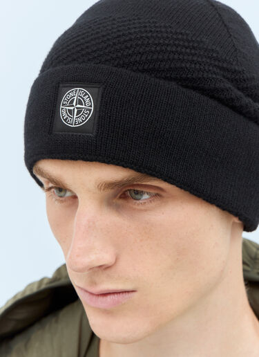 Stone Island Logo Patch Beanie Hat Black sto0158064