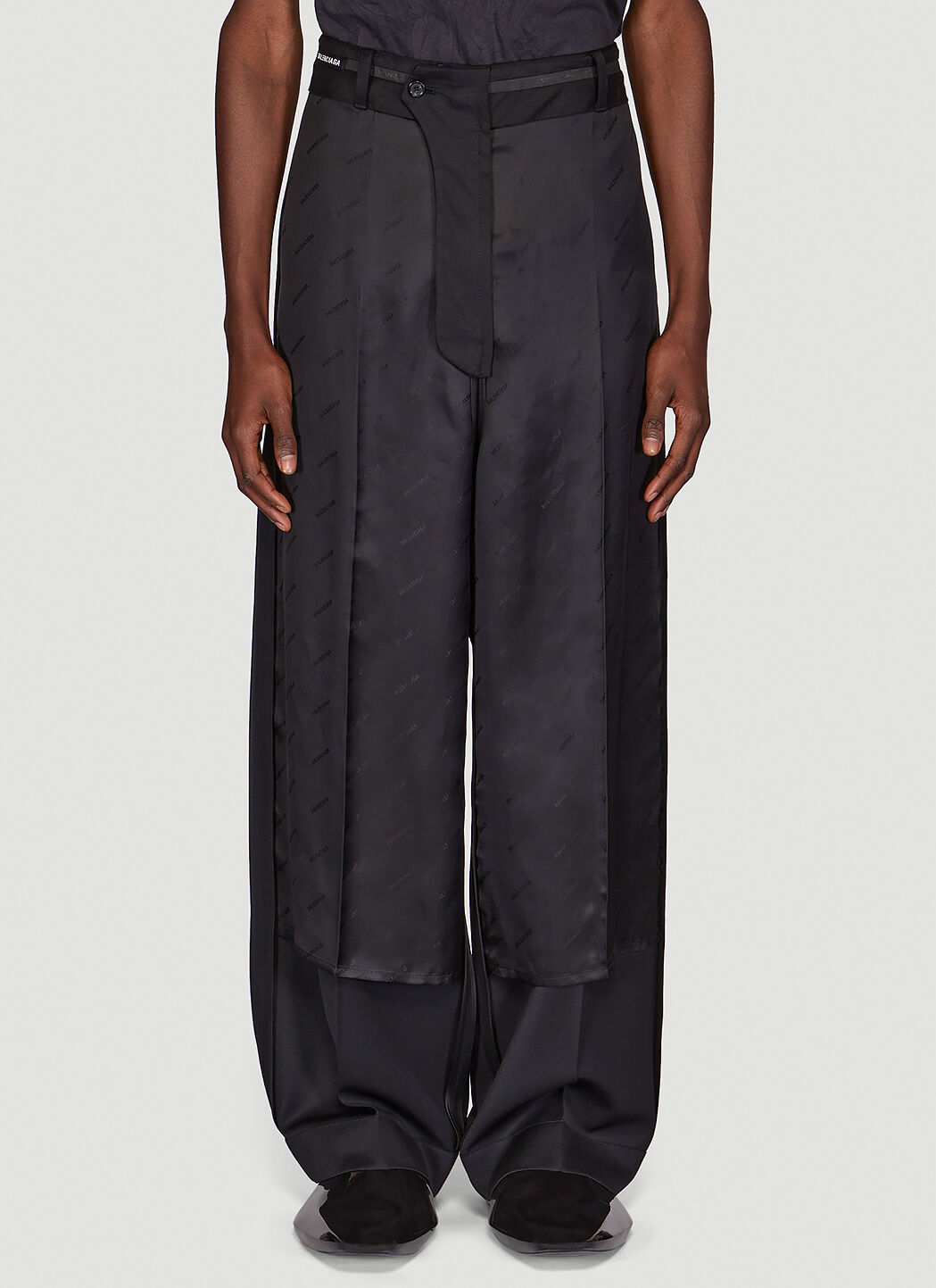 Balenciaga Inside Out Pants in Black | LN-CC®
