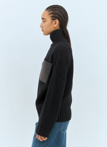 JW Anderson 가죽 패치 포켓 스웨터 블랙 jwa0257011