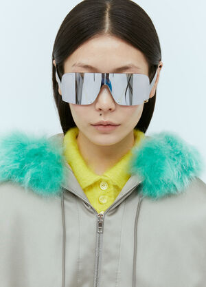 Gucci Mask-Shaped Frame Sunglasses Grey gus0357002