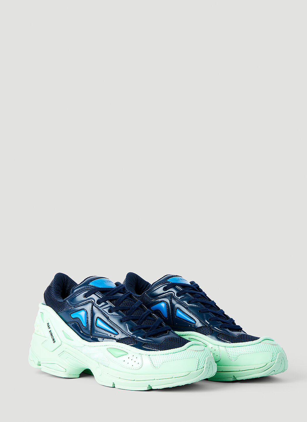 Raf Simons (RUNNER) Unisex Pharaxus Sneakers in Green | LN-CC®