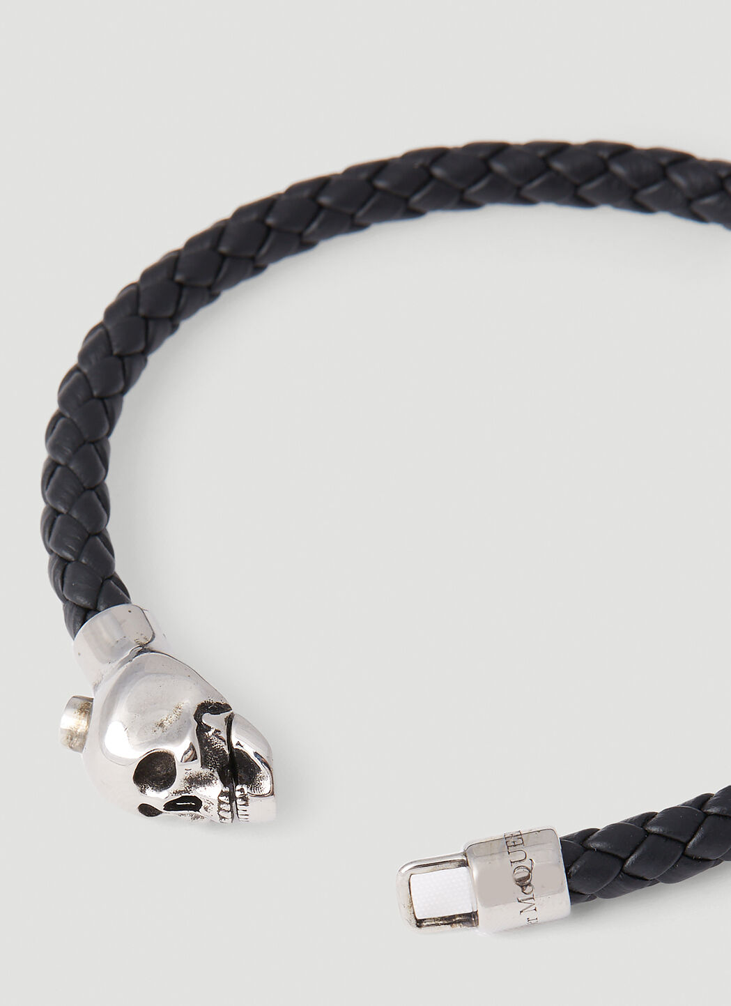 Alexander McQueen Skull Wrap Bracelet - Farfetch | Alexander mcqueen  bracelet, Bracelets for men, Wrap bracelet