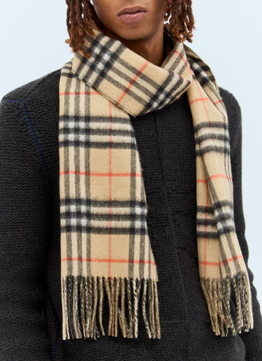 Burberry Check Cashmere Scarf Beige bur0157036