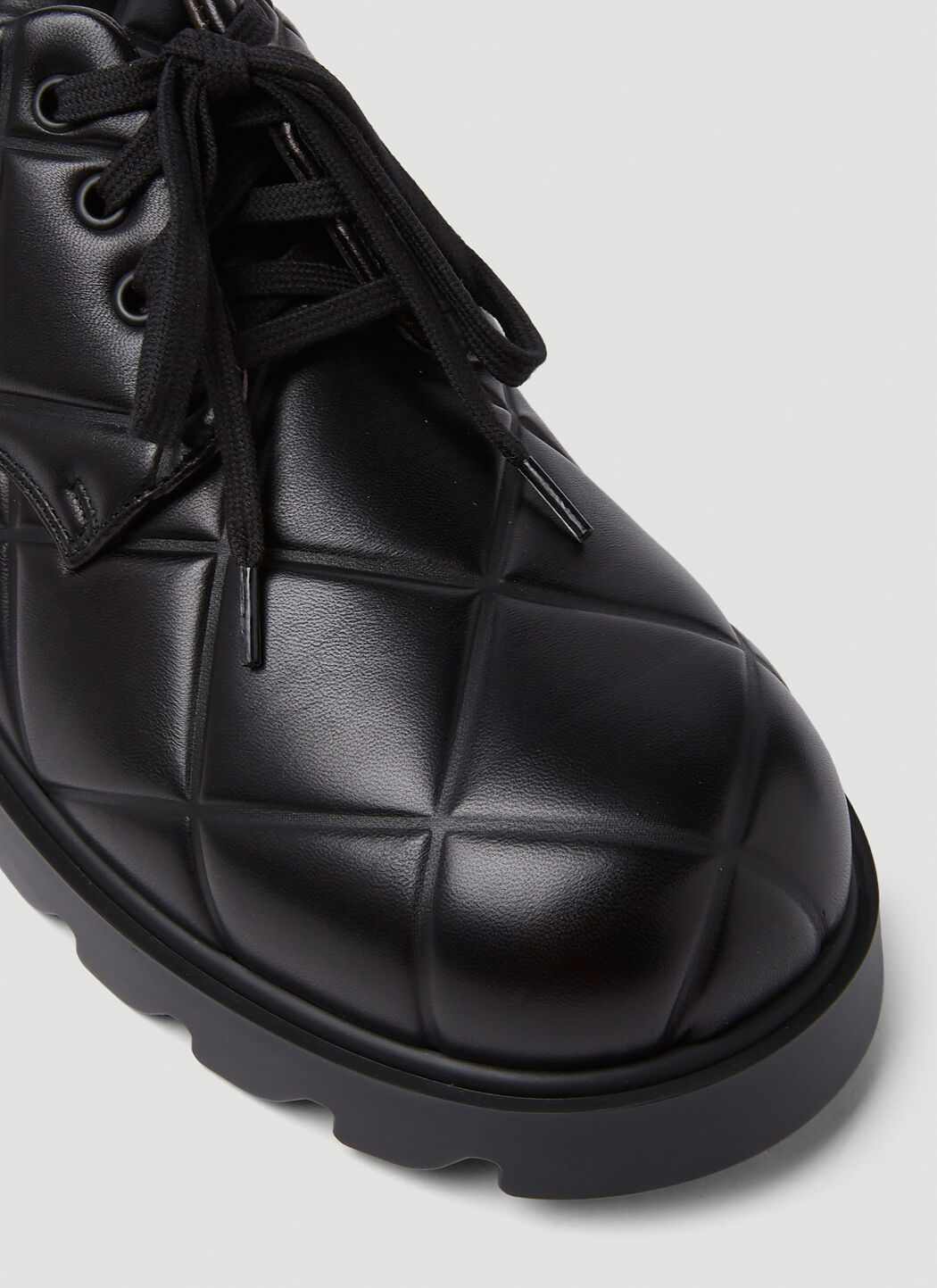 Bottega Veneta Quilted Lace Up Shoes in Black | LN-CC