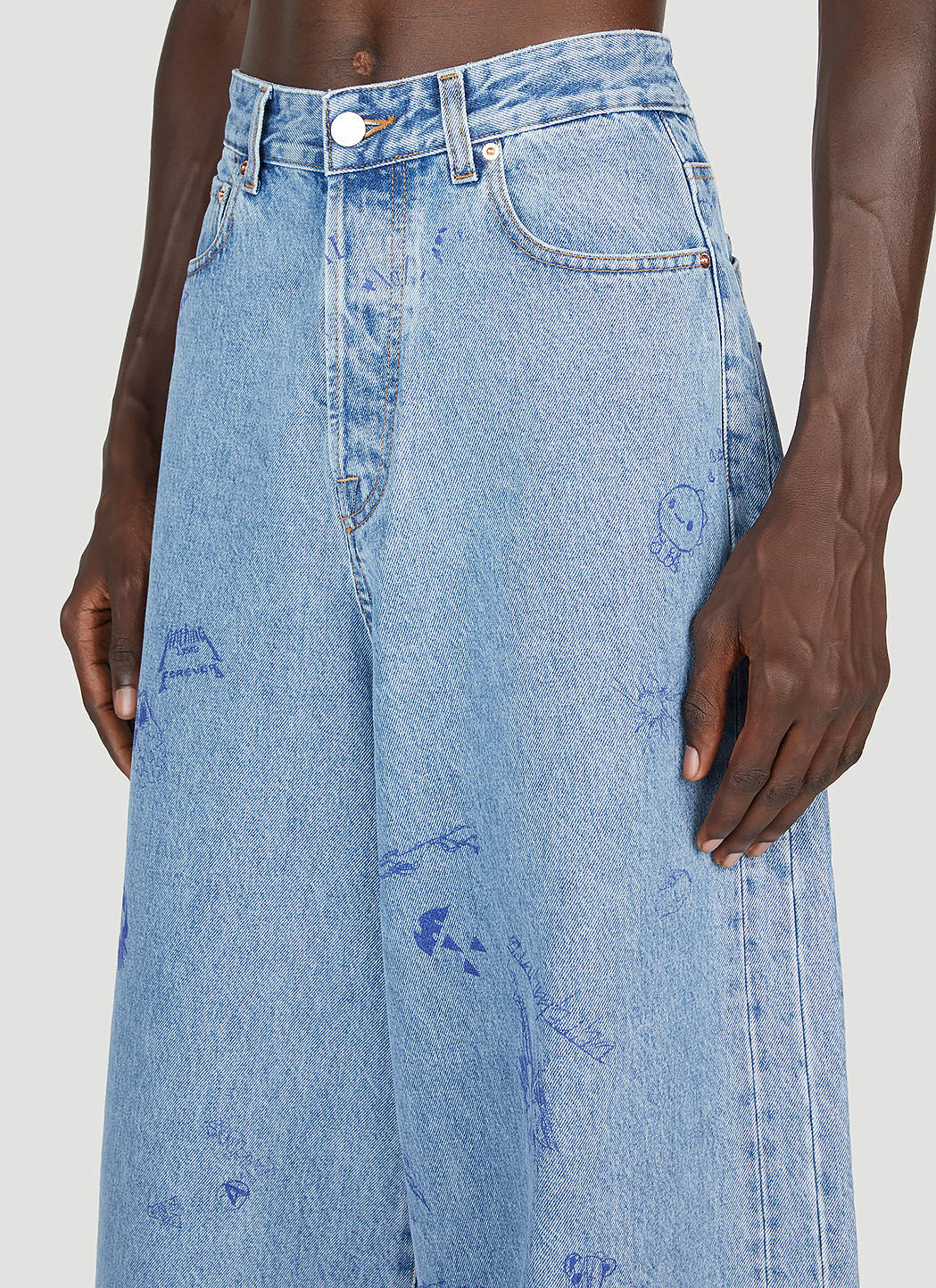 Vetements Men's Scribbled Baggy Jeans in Light Blue | LN-CC®