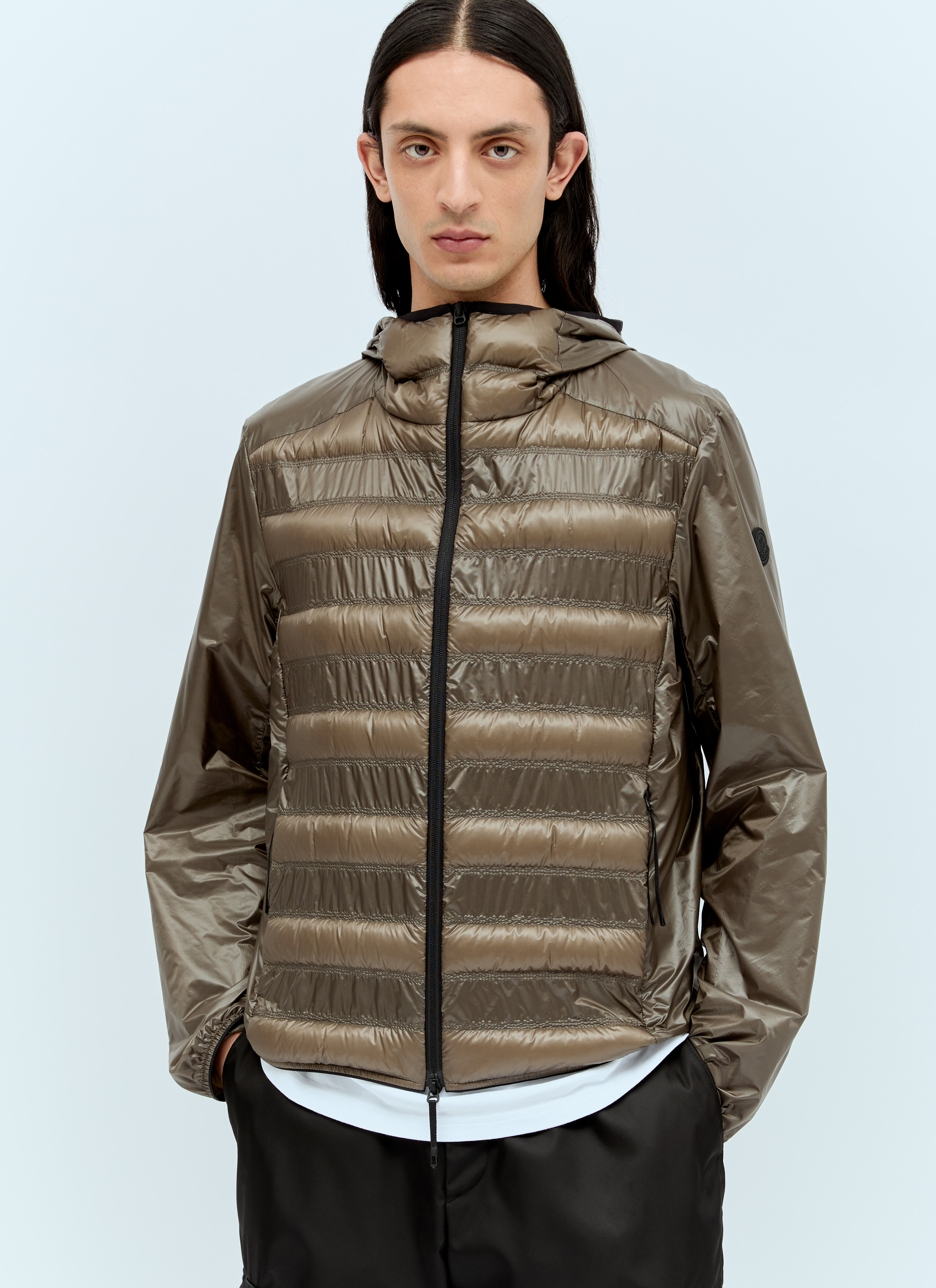 Moncler 루스니 쇼트 다운 재킷 블랙 mon0157030