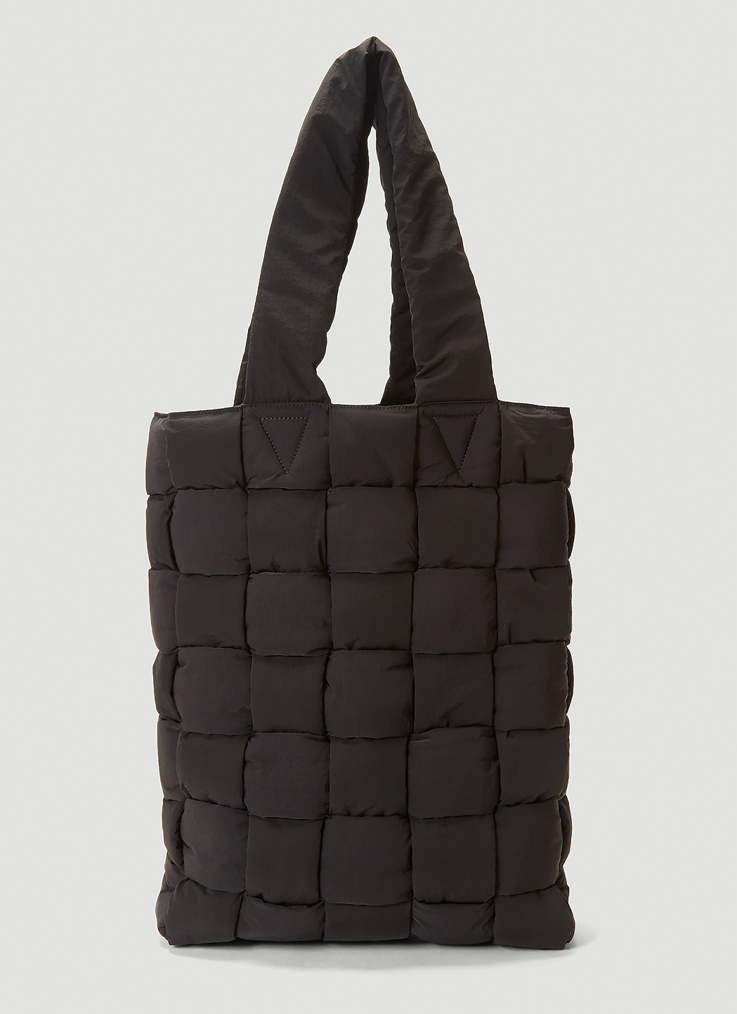 padded-quilted-nylon-tote-bag-in-black-ln-cc