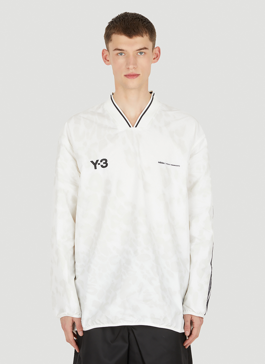 Y-3 Three Stripe Long Sleeve T-Shirt in White | LN-CC®