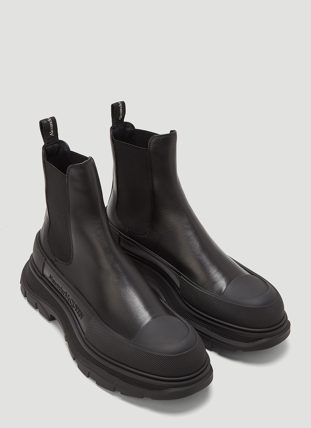 Alexander McQueen Men's Tread Slick Chelsea Boots in Black | LN-CC