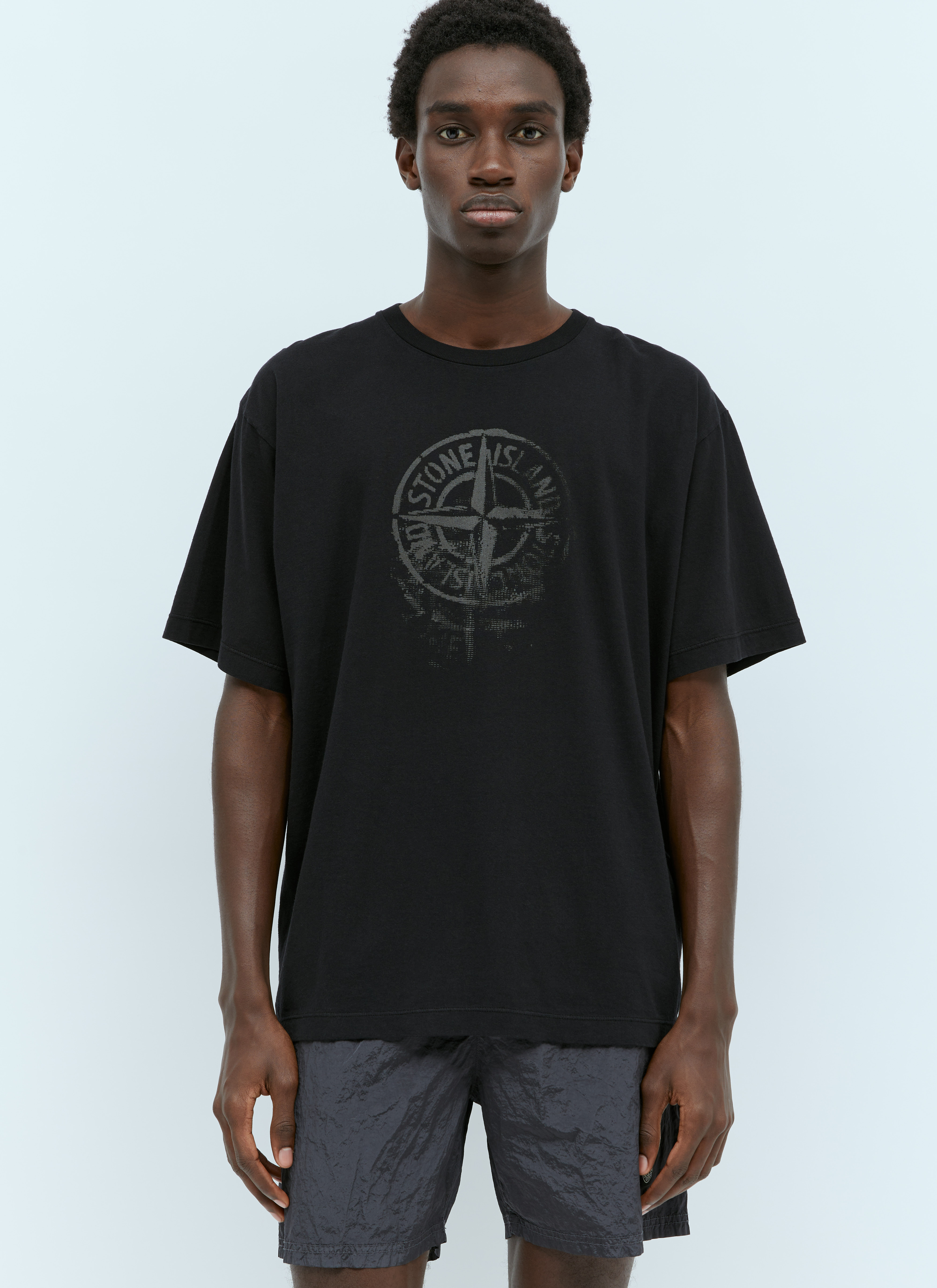 Stone Island Logo Print T-Shirt in Black | LN-CC®