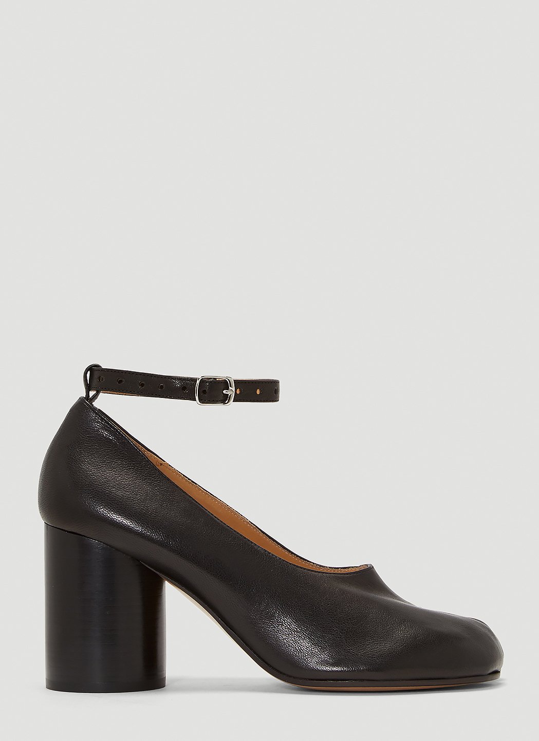 Maison Margiela Tabi Mary Jane Pumps in Black LN CC