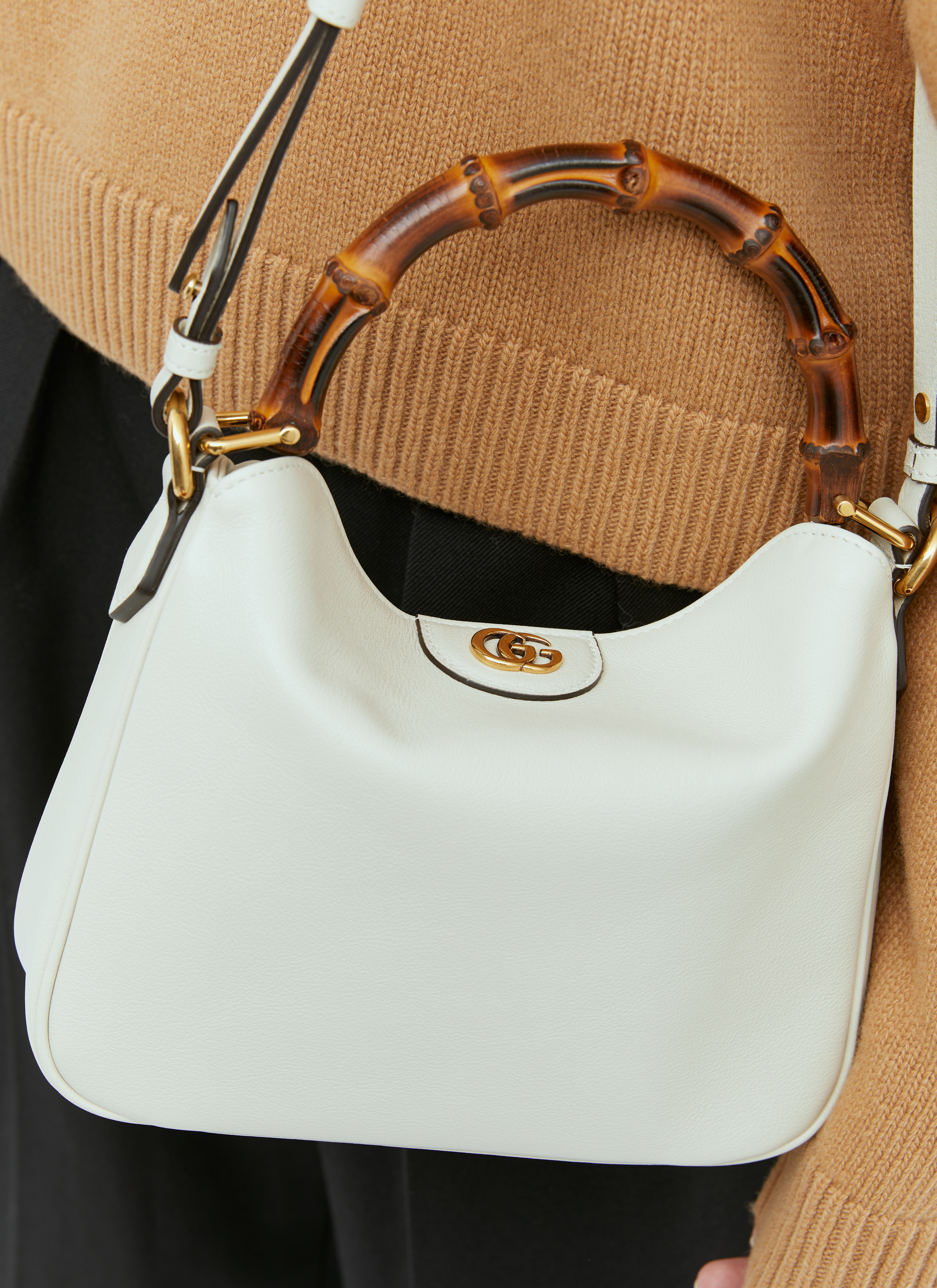 Gucci Diana Small Shoulder Bag in White LN CC