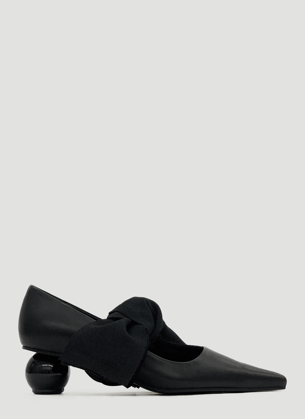 Flat Apartment Ball Heels In Black Ln Cc