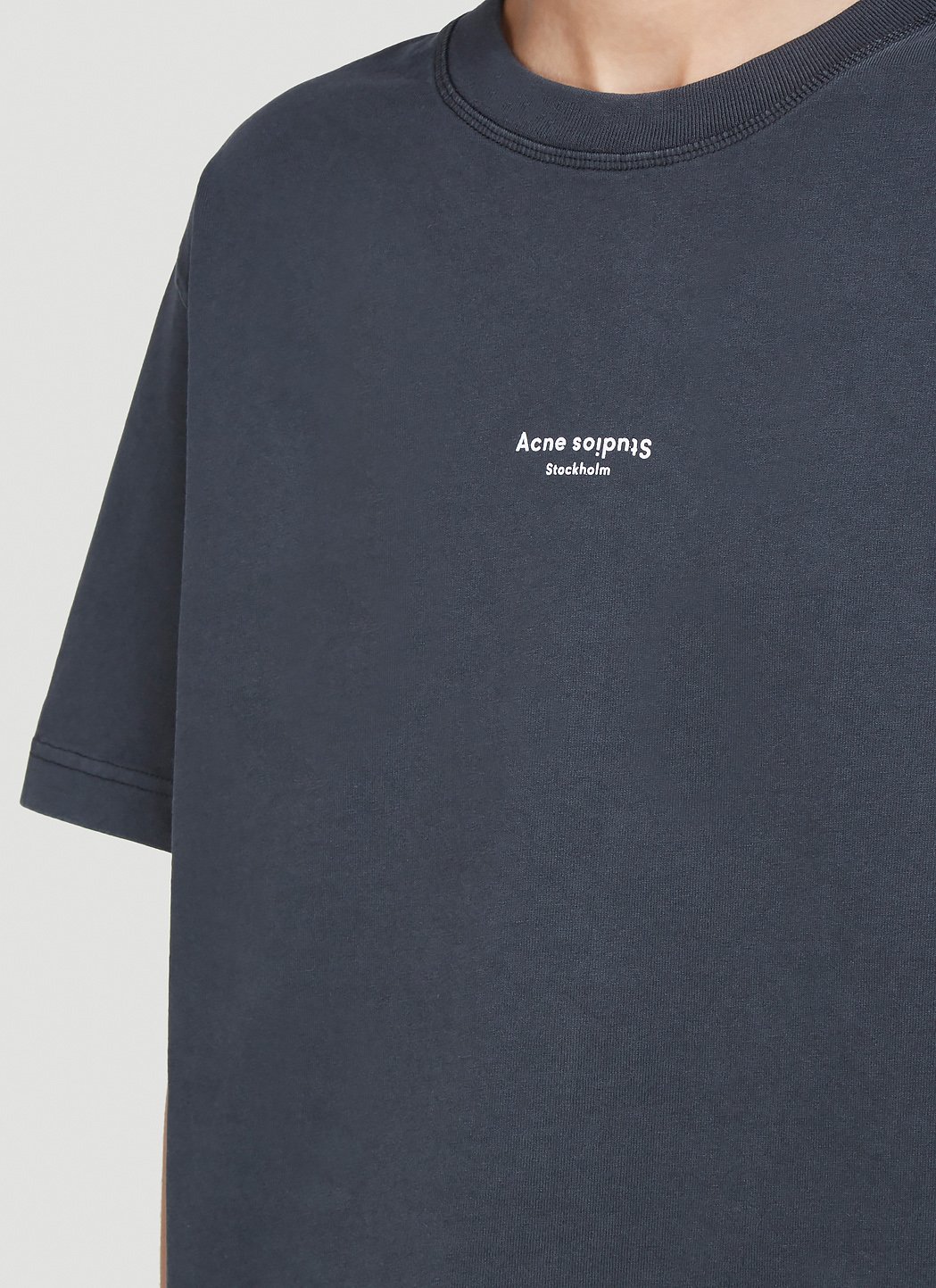 t shirt acne studio