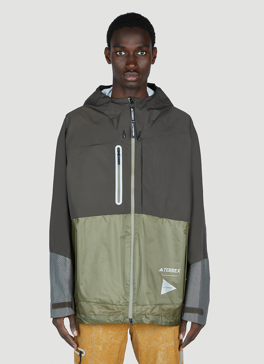 Wander x | in Terrex Green Jacket Rain LN-CC® And adidas Xploric