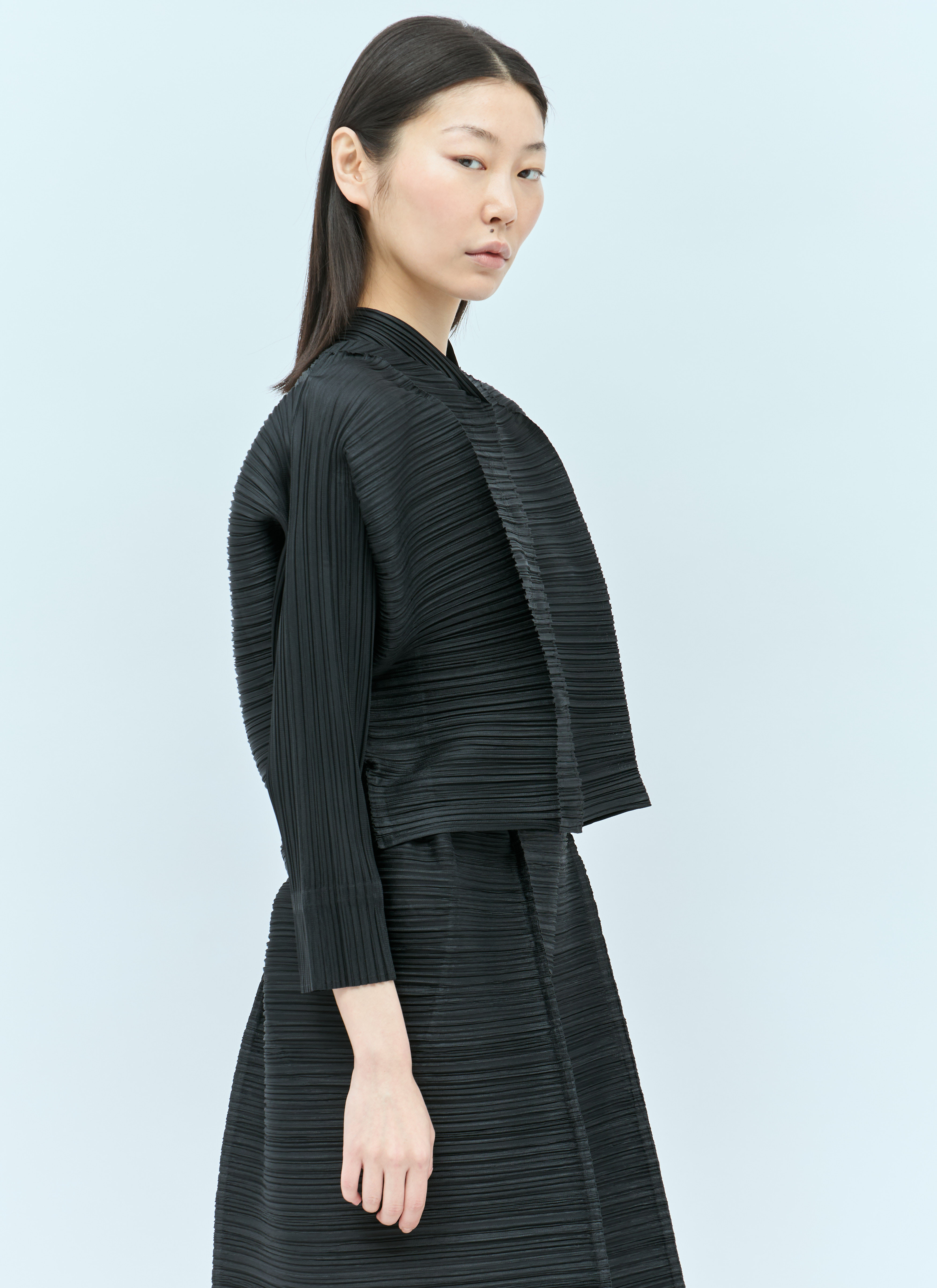 Pleats Please Issey Miyake Thicker Bounce Jacket in Black für Damen | LN-CC®