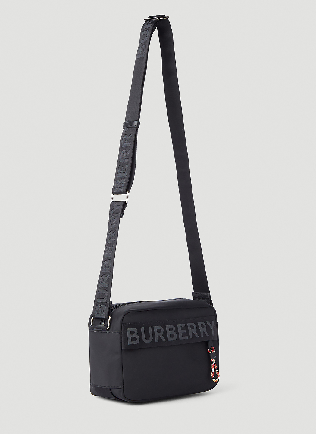 Burberry Men's Paddy Recycled-Nylon Crossbody Bag in Black | LN-CC
