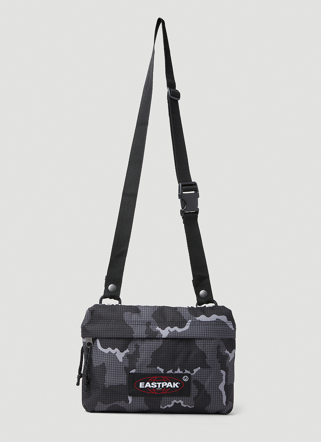 Eastpak x UNDERCOVER Men's Camouflage Crossbody Bag in Black